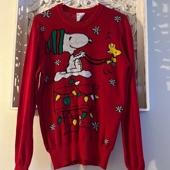 Peanuts Sweaters - Peanut’s Ugly Christmas sweater, size small